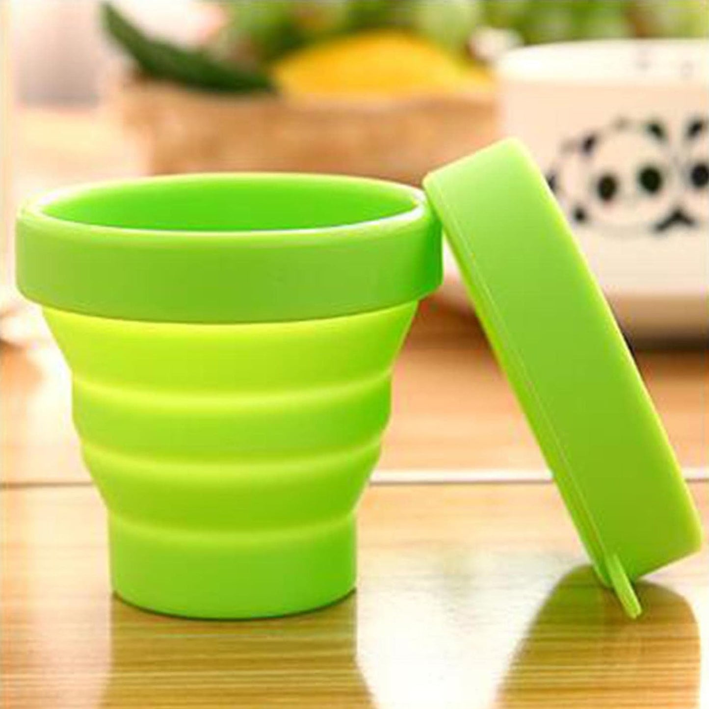 Round Silicone Foldable Travel Mug – Lightweight & Collapsible for On-the-Go Use